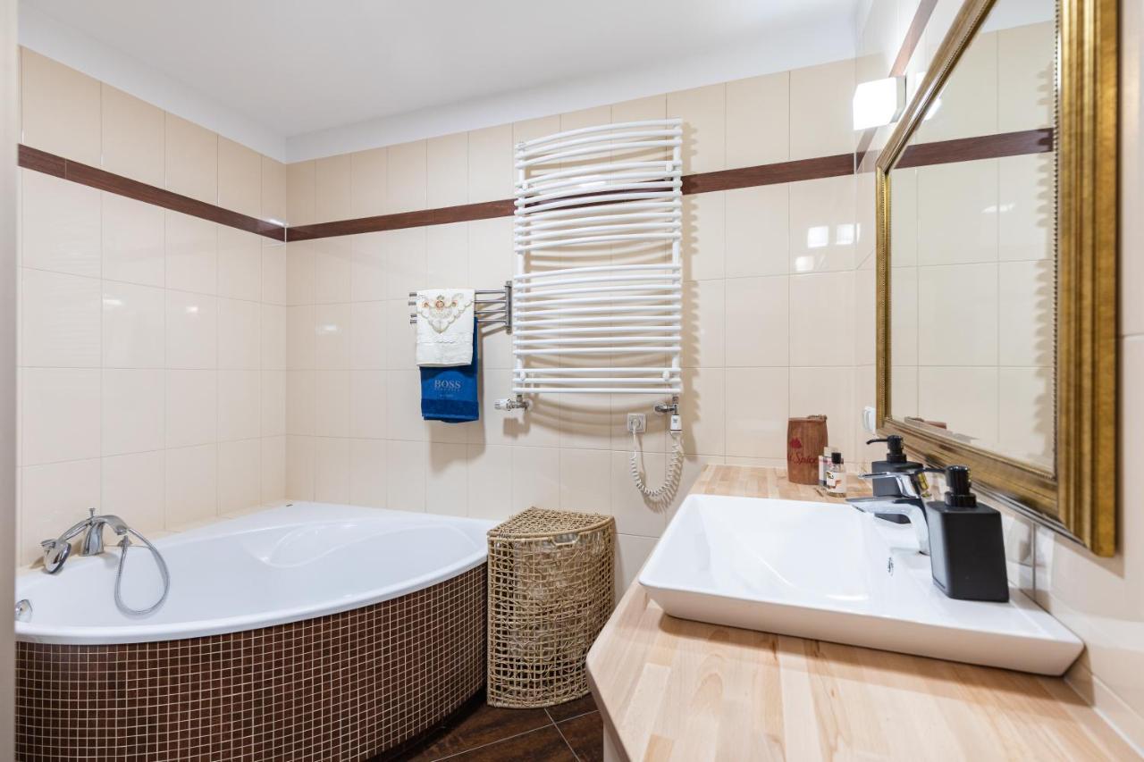 דירות ורשה Superapart Wilanowska 7, "Pet-Friendly With Elevator & Parking" מראה חיצוני תמונה